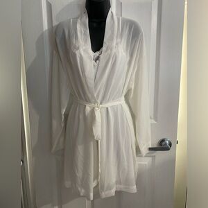 NWT Victoria’s Secret white short slip with lace trim and sheer robe set